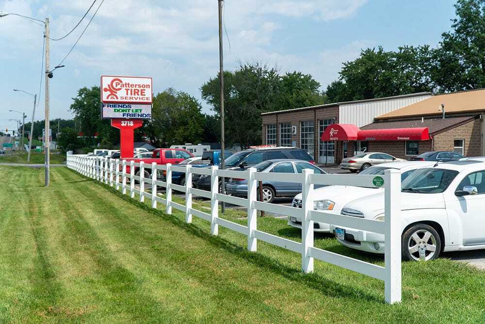 Vinyl fence at Patterson Tire and Service