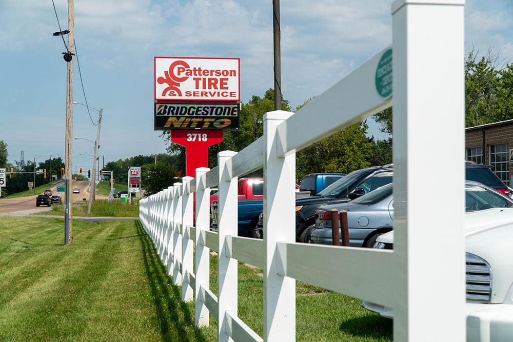 Vinyl fence at Patterson Tire and Service
