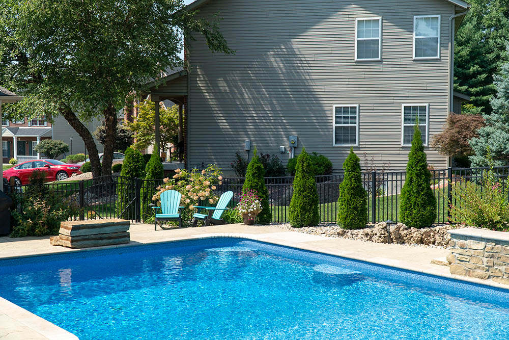 Aluminum fence around pool and yard