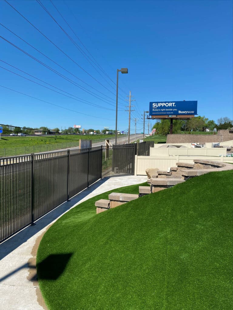 Aluminum and vinyl fence