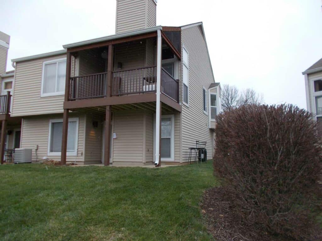 Composite decks at condominium