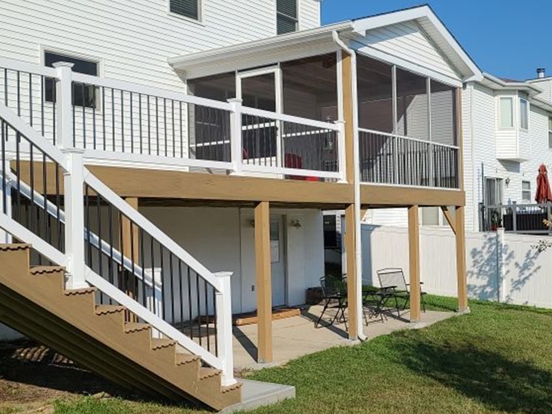 Screened In Porch