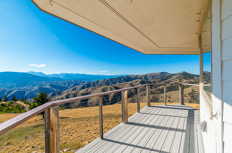 AdobeStock_1259137352