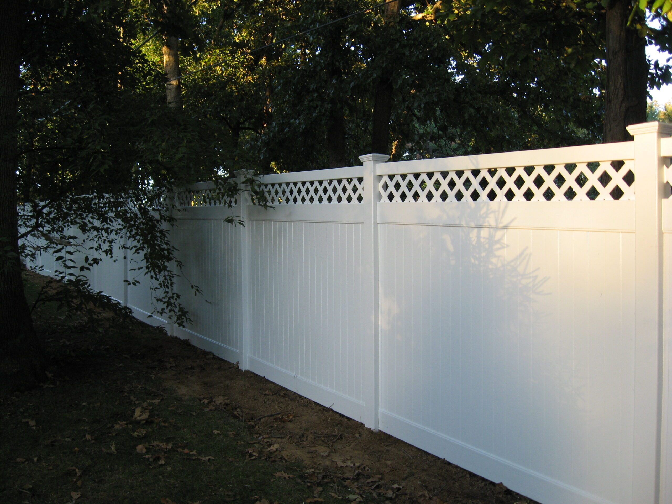 Vinyl President Privacy with Latice