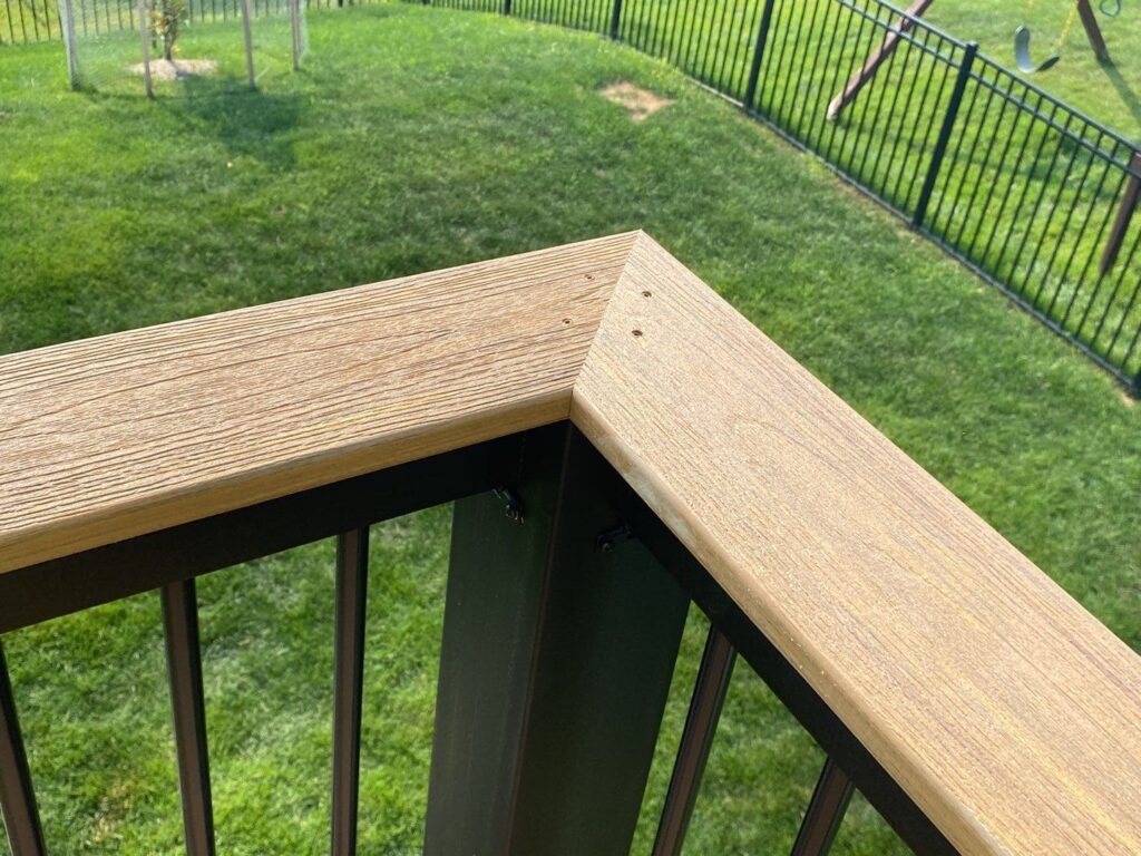 Composite deck railing