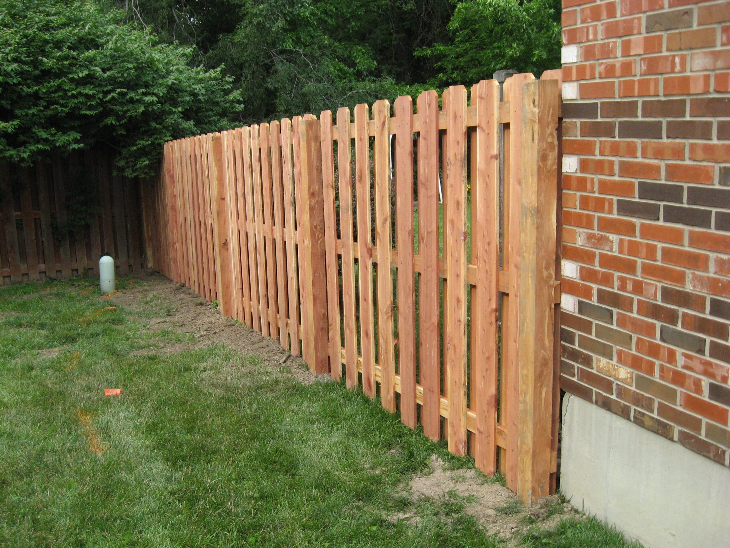 Wood shadowbox fence