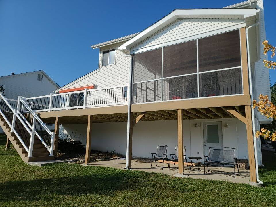 white deck
